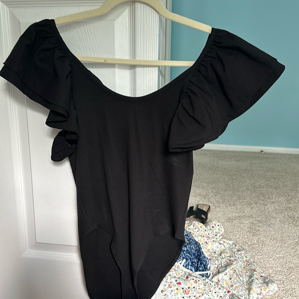 Black Zara Ruffle BodySuit. Size Large